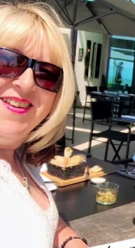 Clara toniolo hypersensible femme thérapeute La rochelle Clara toniolo hypersensible femme thérapeute La rochelle